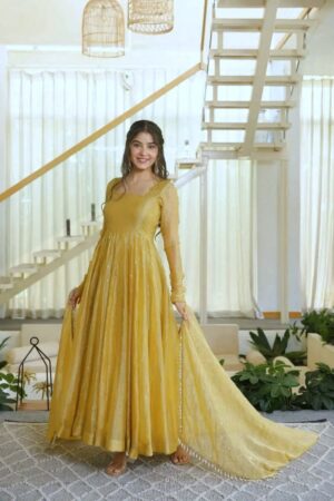 Gown Set - Image 6