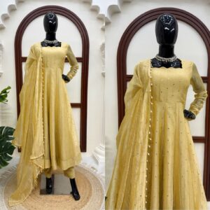 Gown Set - Image 19