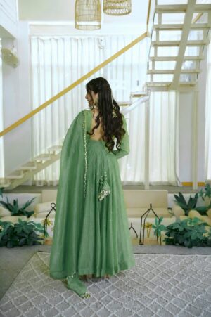Gown Set - Image 15