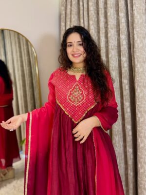 Anarkali Set - Image 11