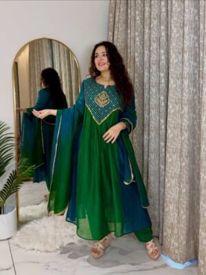 Anarkali Set - Image 4