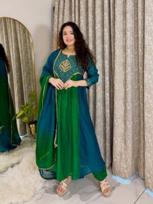 Anarkali Set - Image 18