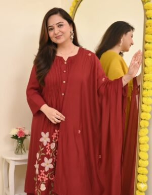 Kurta Pants With Duppata - Image 10