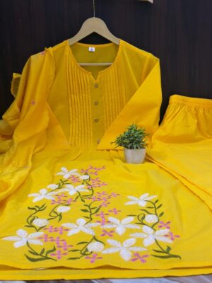Kurta Pants With Duppata - Image 11