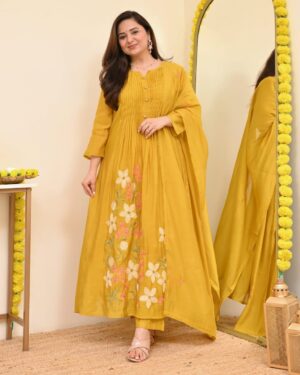 Kurta Pants With Duppata - Image 13