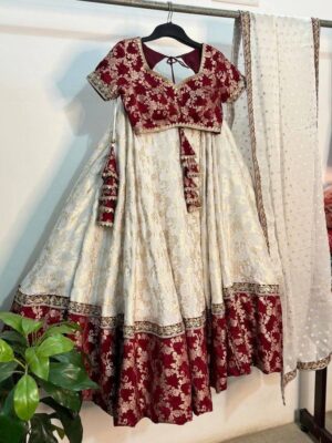 Lahenga Choli For Navratri - Image 7
