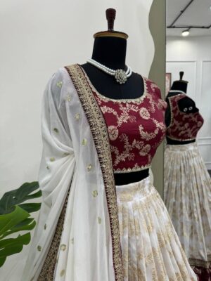 Lahenga Choli For Navratri - Image 3