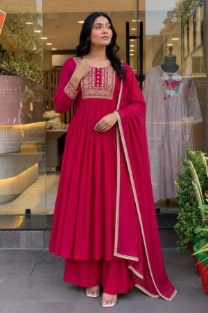 Mehrab Suit Set - Image 5