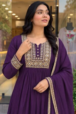 Mehrab Suit Set - Image 18